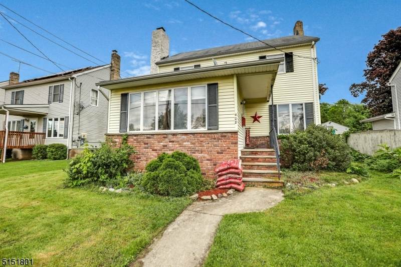 408 Rutherford Ave - Photo 1