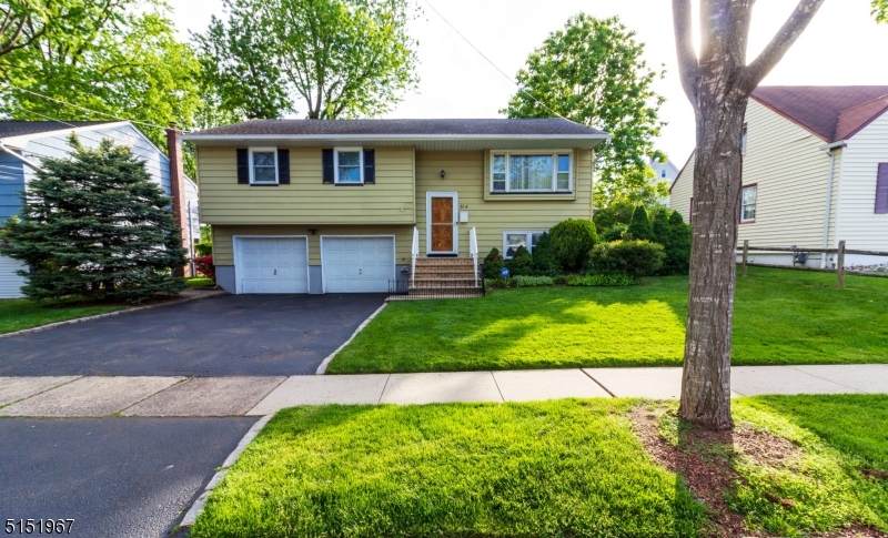 514 Willow Ave - Photo 1