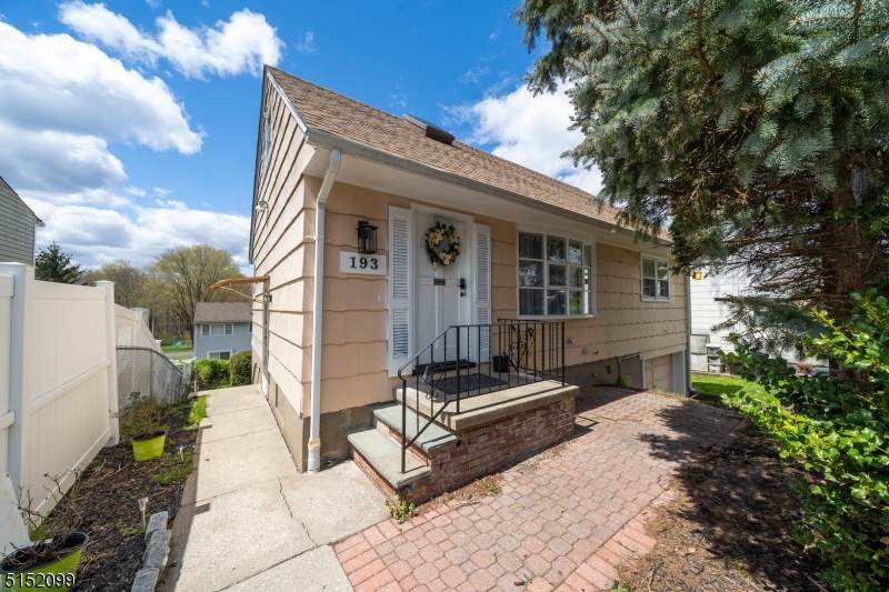 193 Newark Pompton Tpke - Photo 1