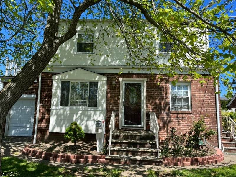 13 Edward St - Photo 1
