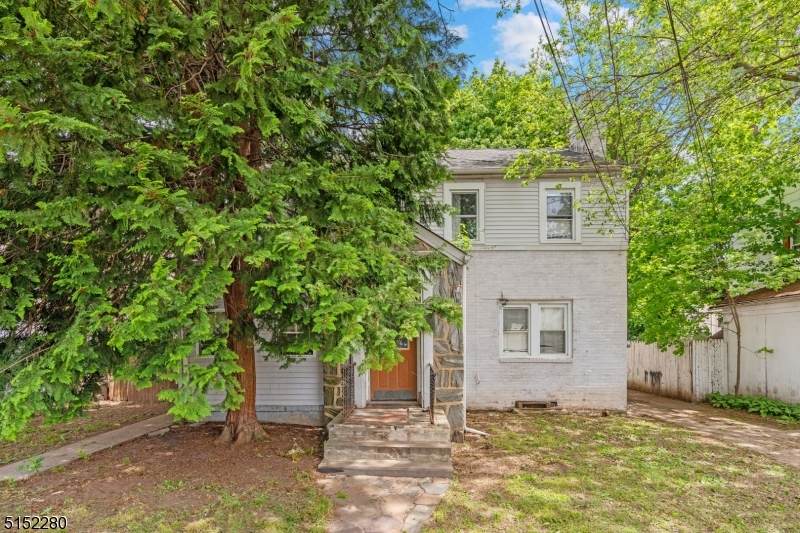 47 Scofield St - Photo 1