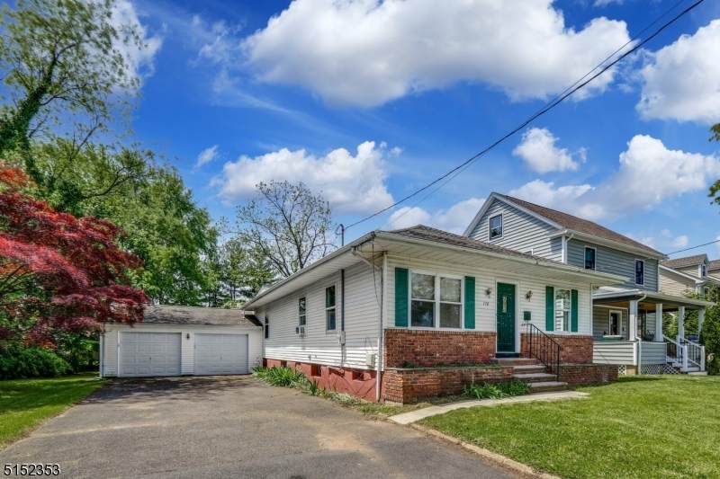 110 Florence Ave - Photo 1