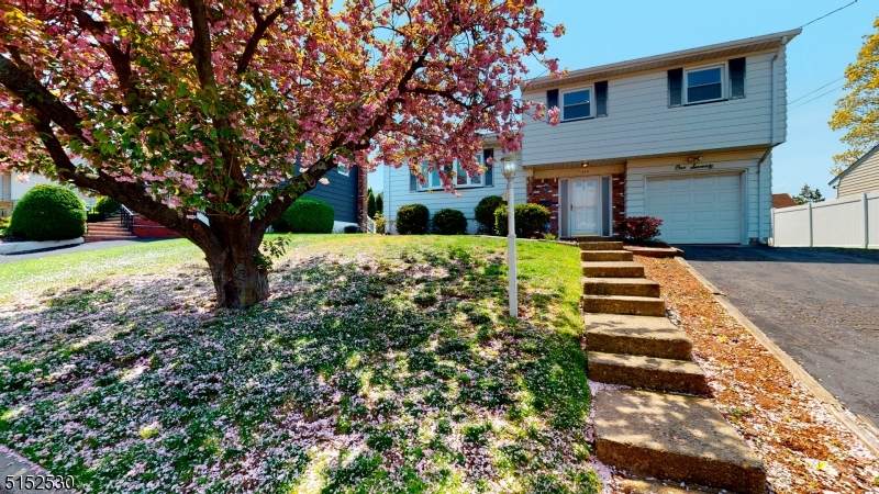 170 Jocelyn Ave - Photo 1