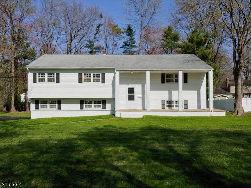 50 Colonial Way - Photo 1
