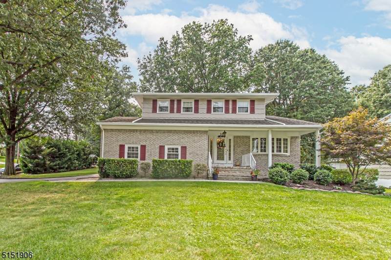 10 Grouse Ln - Photo 1