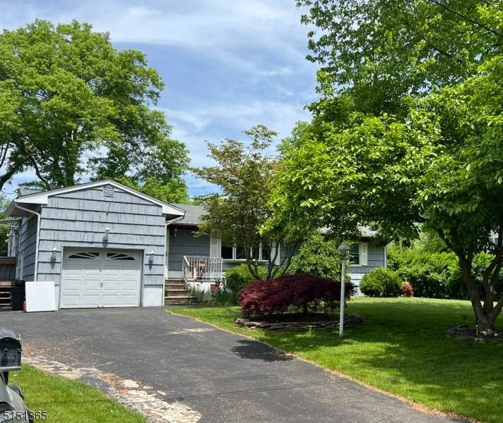 14 Sweetwood Ct - Photo 1