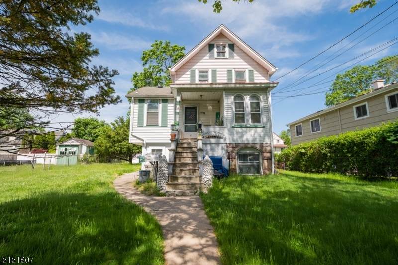 183 Franklin St - Photo 1