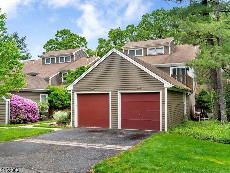 174 Grandview Ln - Photo 1