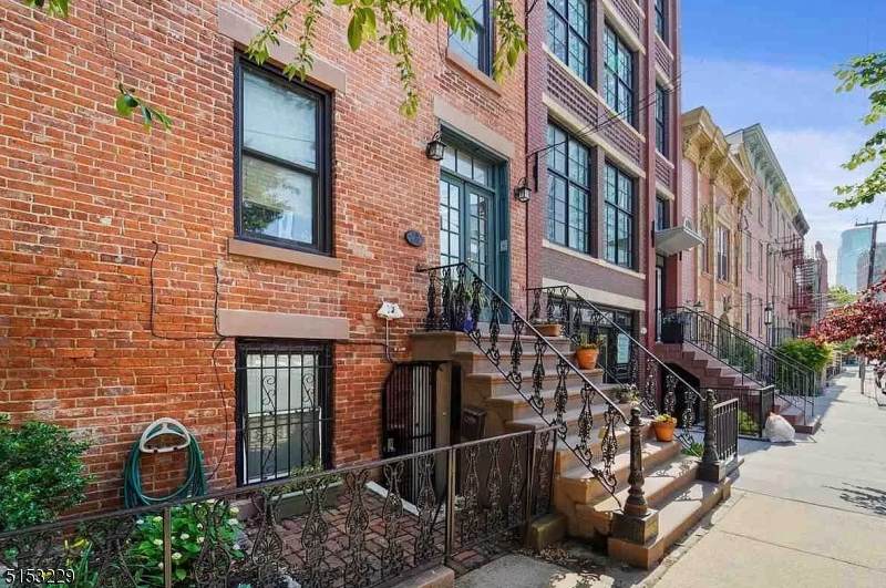 18 Bright St - Photo 1
