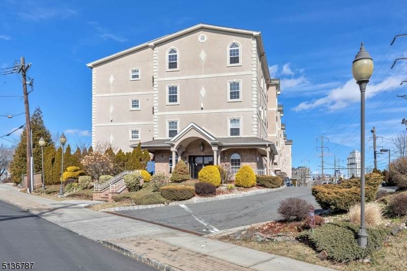 969 South St - Photo 1