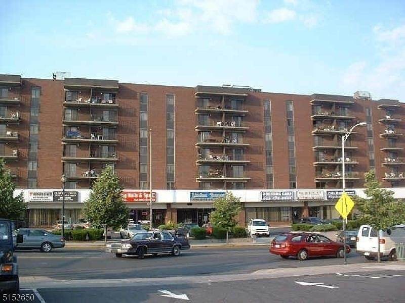 10 N Wood Ave Unit 618 - Photo 1