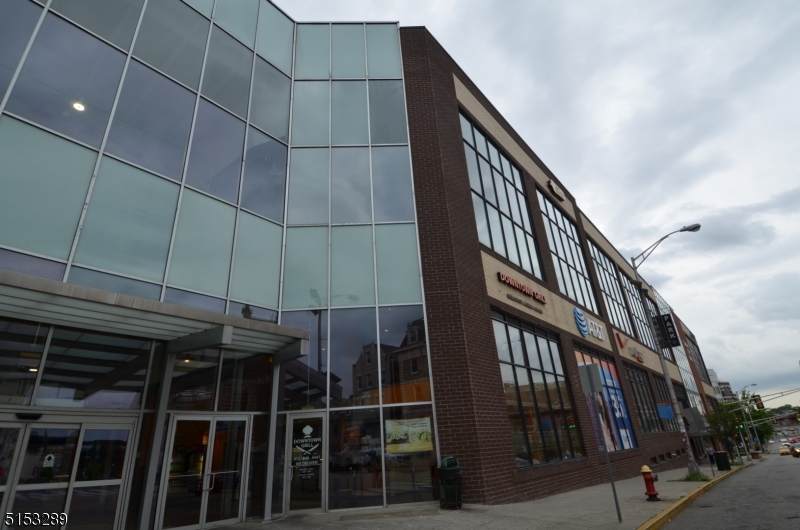 301 Main St - Photo 1