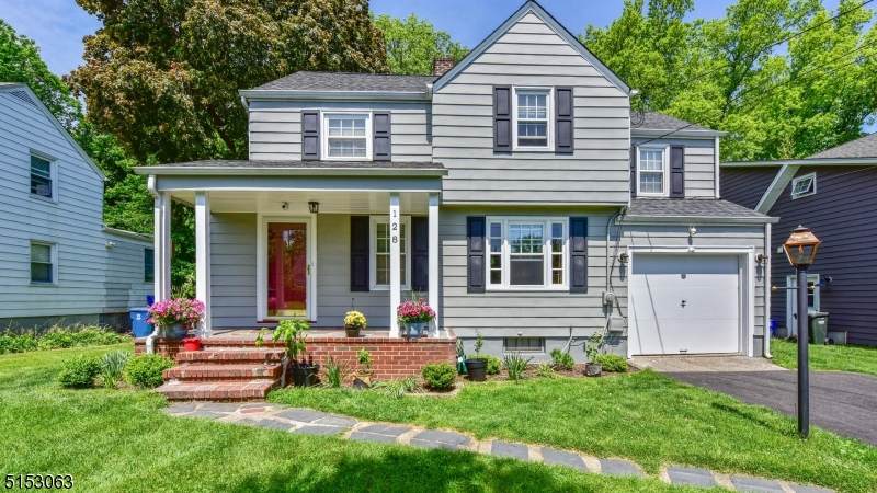 128 Mohawk Dr - Photo 1
