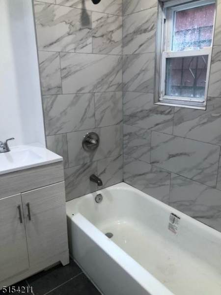 139 Myrtle Ave - Photo 1