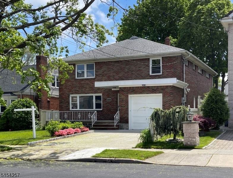 514 Forest Ave - Photo 1
