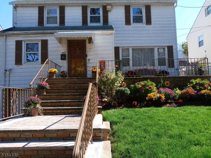 469 Lake St - Photo 1