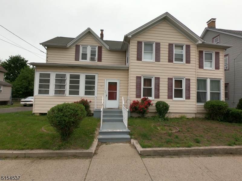 153 E Blackwell St - Photo 1