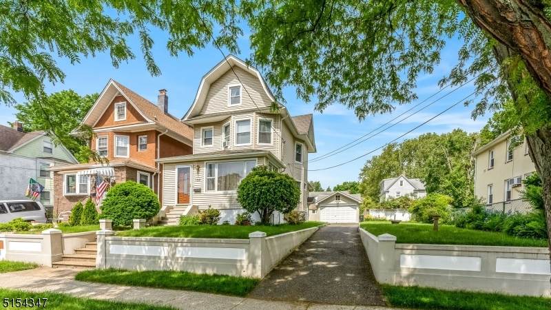 150 Eastern Way - Photo 1