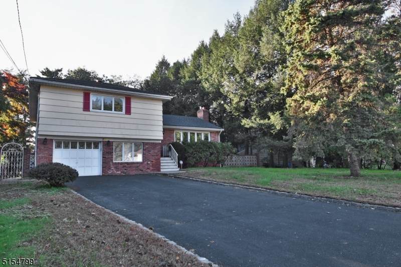 750 Prospect St - Photo 1