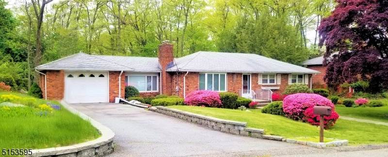 14 Hillcrest Dr - Photo 1