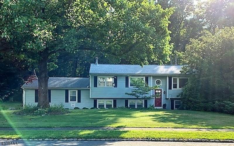 8 Kennedy Dr - Photo 1