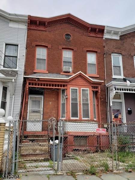 7 Wakeman Ave - Photo 1