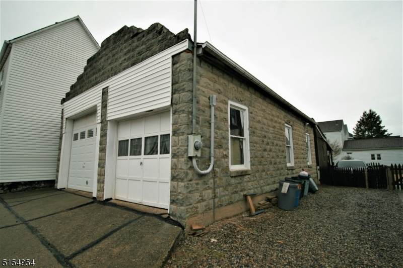 191 Hudson St - Photo 1