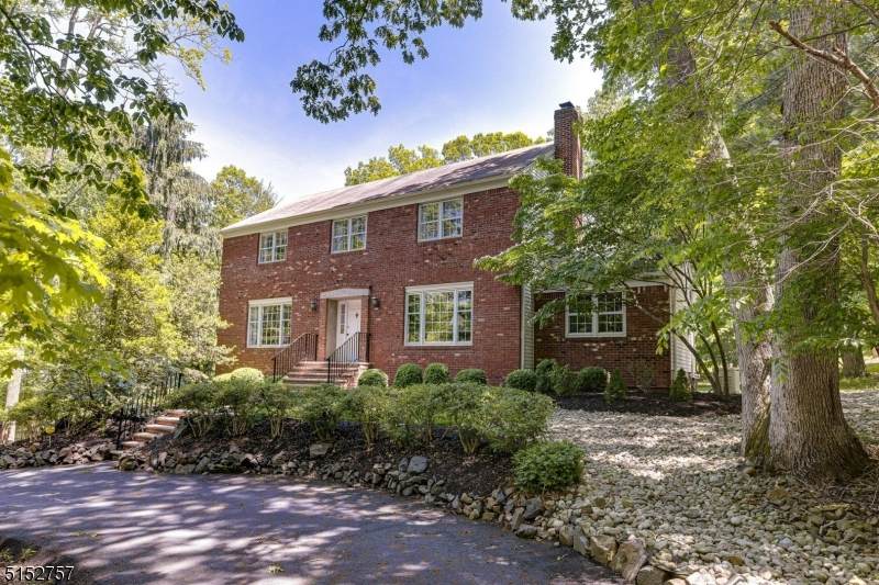 244 Valley Dr - Photo 1