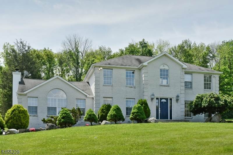 6 Rose Ln - Photo 1