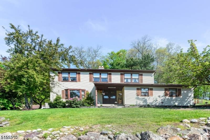 662 Reba Rd - Photo 1