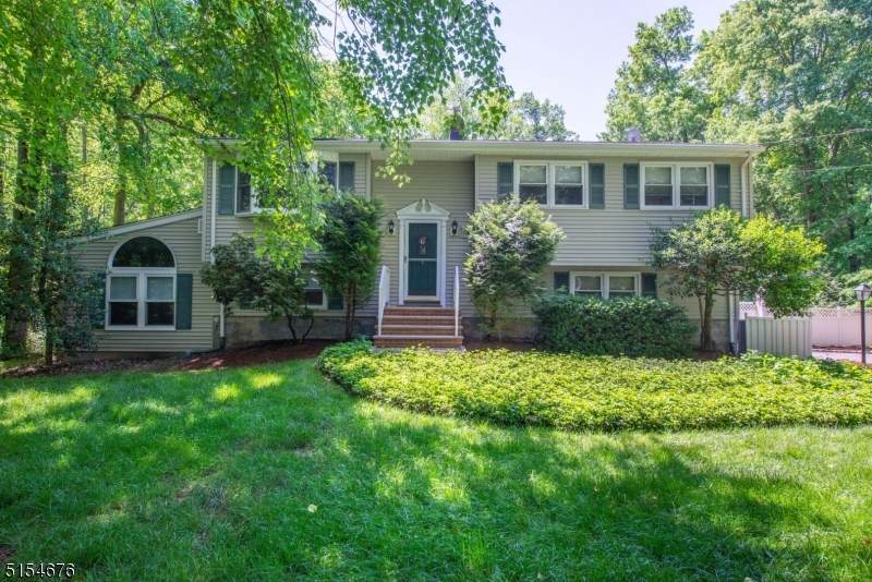 49 Newell Dr - Photo 1