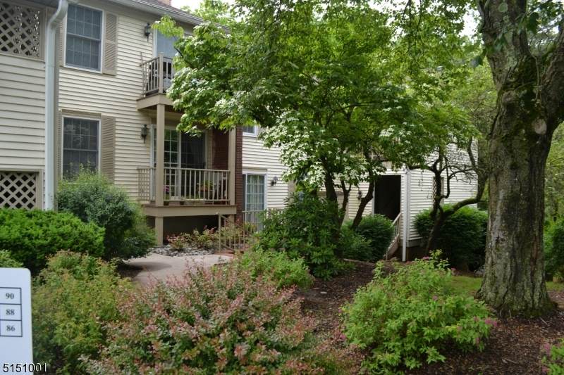 88 Jamestown Rd - Photo 1