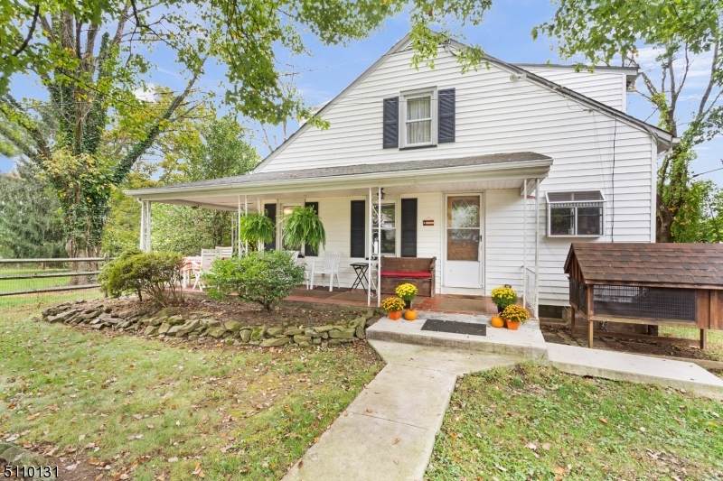 14 Pleasant View Rd - Photo 1