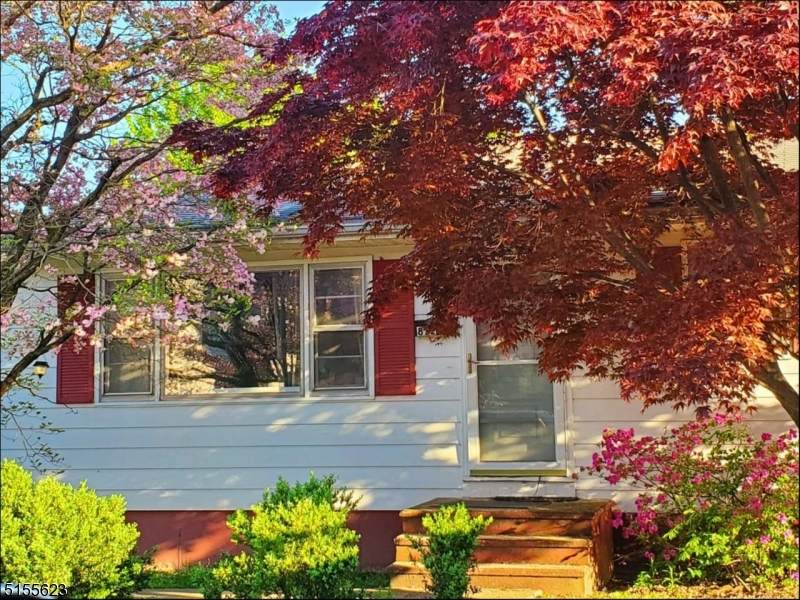 812 Sampson Ave - Photo 1