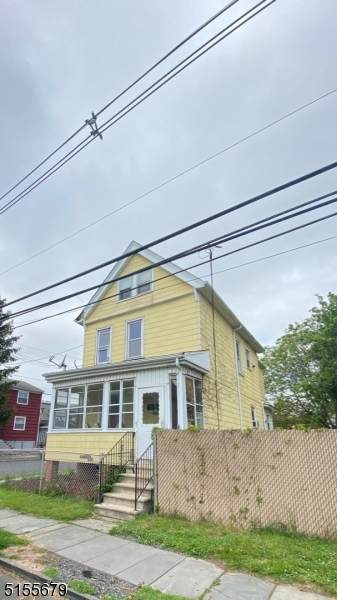 651 Montgomery - Photo 1