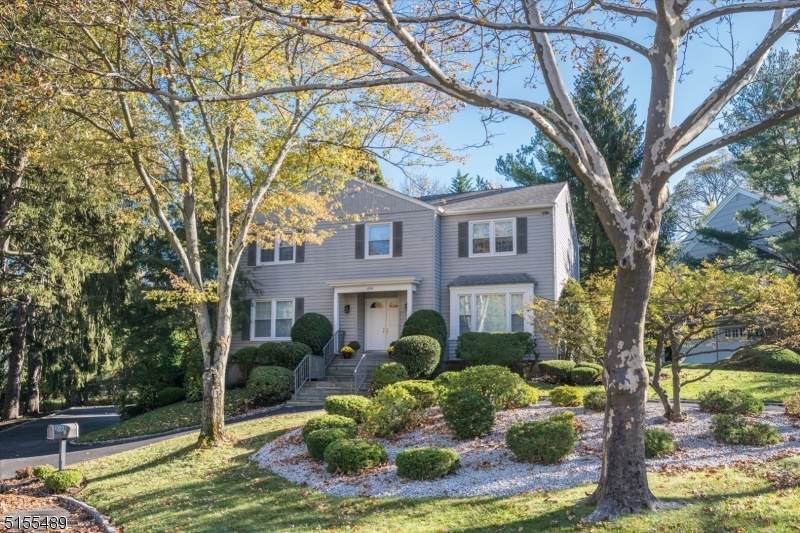 1068 Saddlebrook Rd - Photo 1