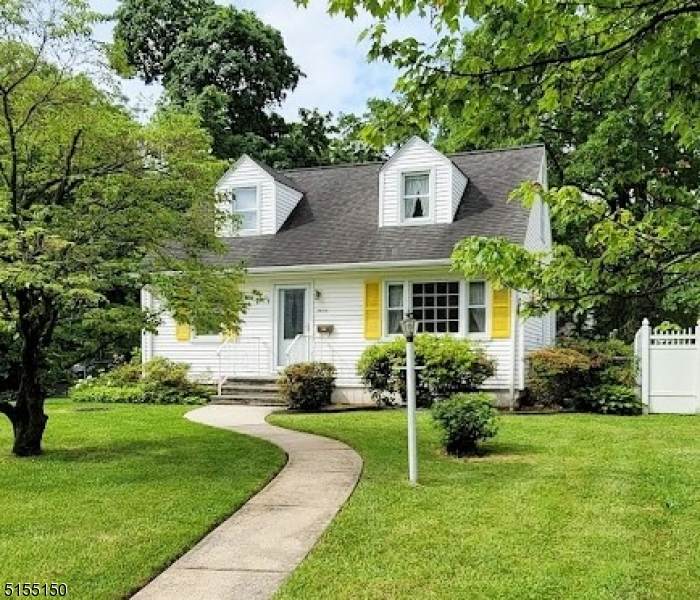 11 Mary Ln - Photo 1