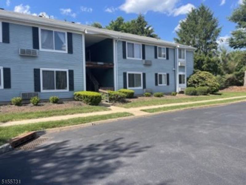 52 Norwich Pl - Photo 1
