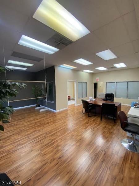 425 N Wood Ave - Photo 1