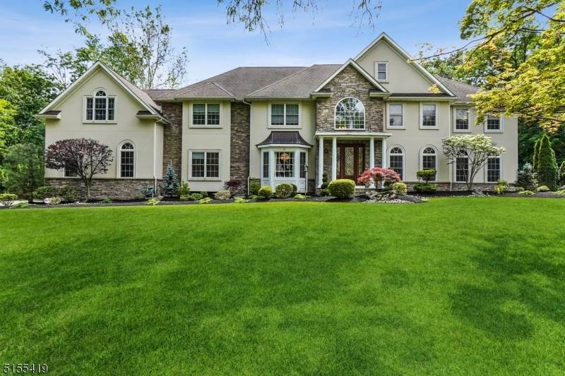 21 Donsen Ln - Photo 1