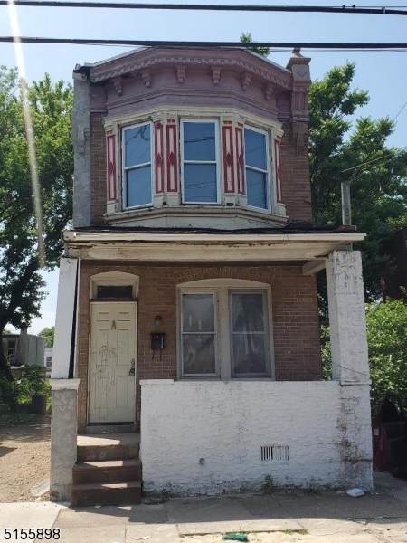 1216 Sheridan St - Photo 1