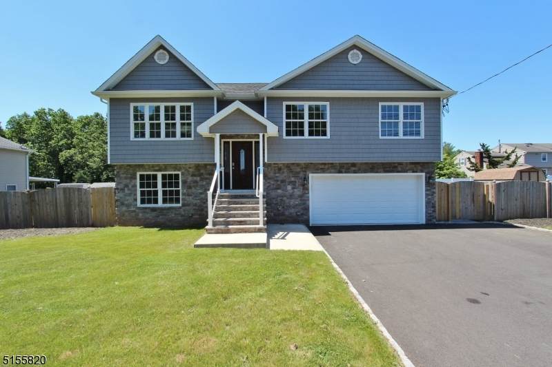 300 Arlington Ave - Photo 1