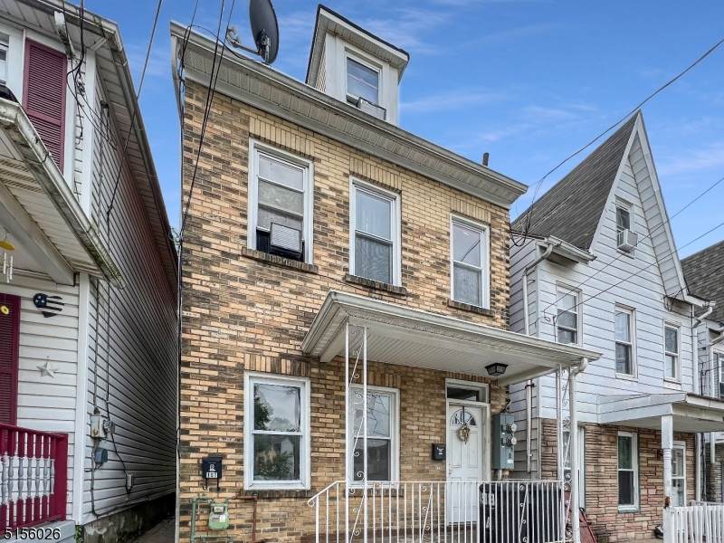 98 Mercer St - Photo 1