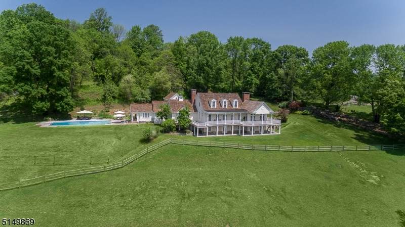 3 Fieldview Ln - Photo 1