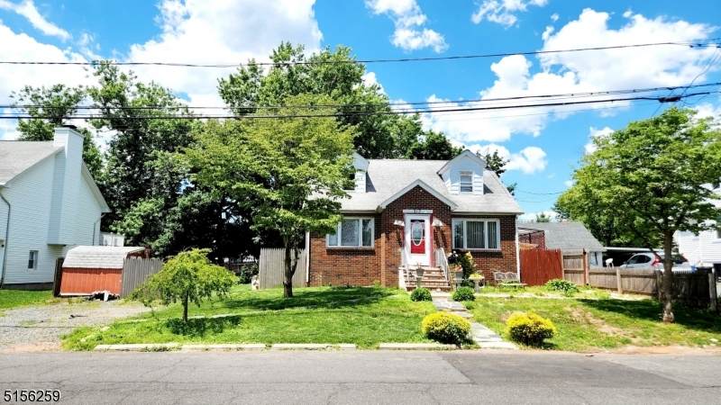 213 Boesel Ave - Photo 1