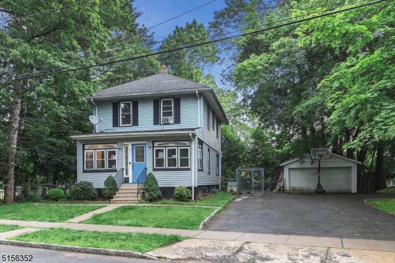 253 N Fullerton Ave - Photo 1