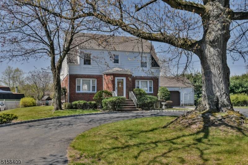 807 Pascack Rd - Photo 1