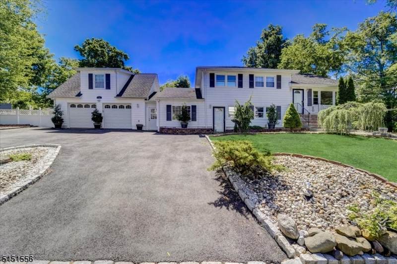 733 Eagle Rock Ave - Photo 1