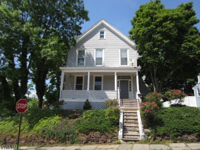 36 Webster St - Photo 1