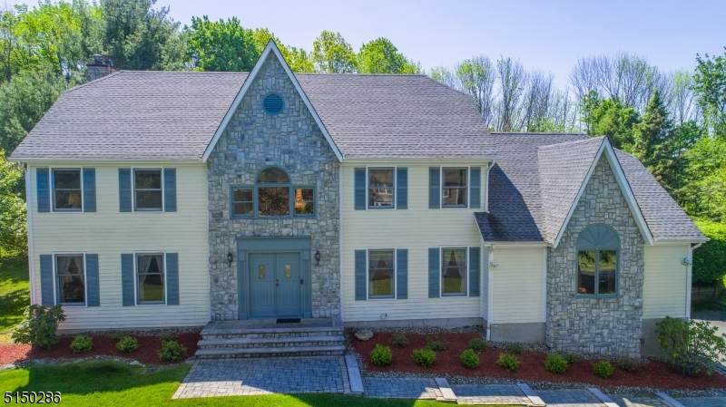 8 Fidelian Way - Photo 1